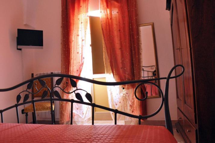 Crispiano Al Borgo Antico Ristorante E B&B المظهر الخارجي الصورة