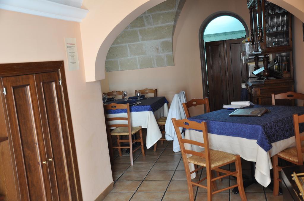 Crispiano Al Borgo Antico Ristorante E B&B المظهر الخارجي الصورة