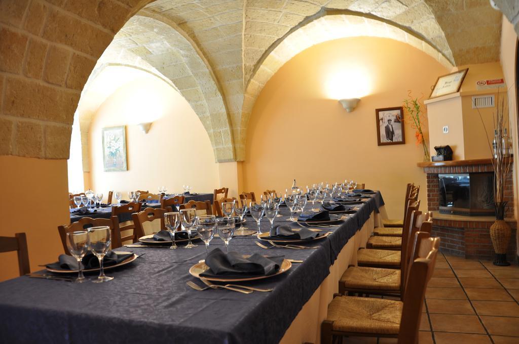Crispiano Al Borgo Antico Ristorante E B&B المظهر الخارجي الصورة